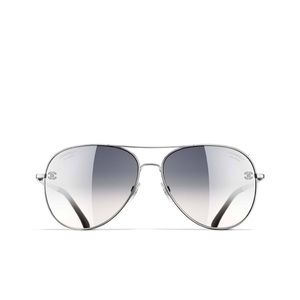 NWOT CHANEL Polarized AVIATORS